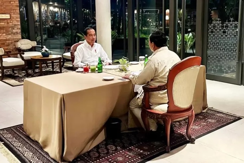 RADIO STATION 2 Jam Lebih Pertemuan Jokowi dan Prabowo di Senayan, Dasco: Paling Tidak Saling Tukar Informasi