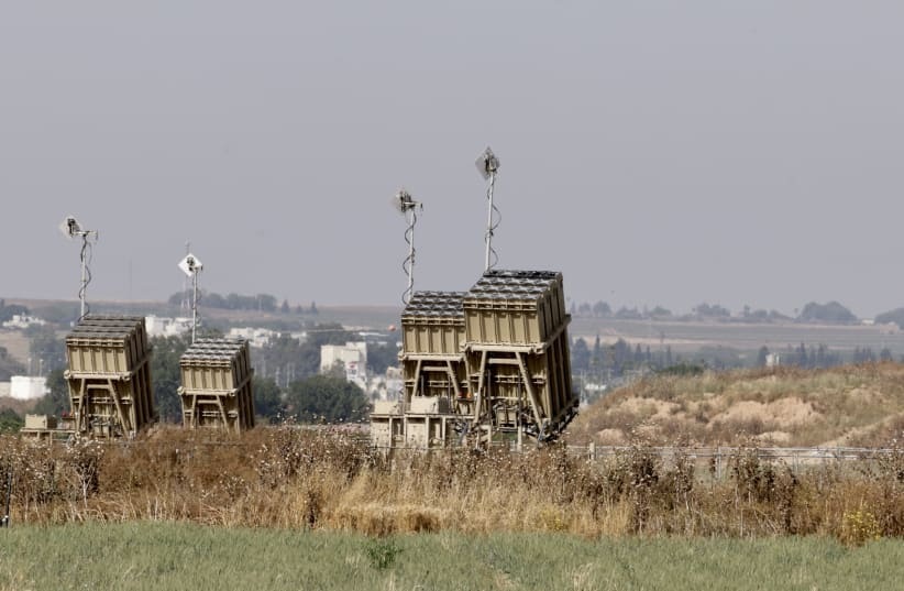 RADIO STATION 3 Dampak Iron Dome Israel Gagal Bendung Serangan Rudal Iran