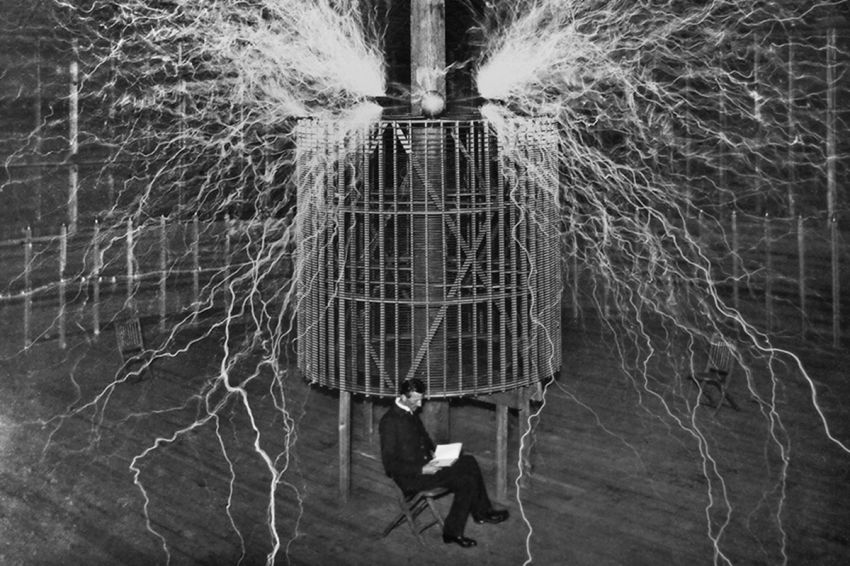 RADIO STATION 5 Ilmuwan yang Disebut Mencontek Nikola Tesla