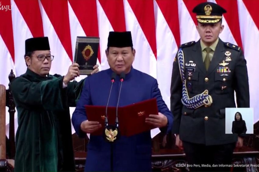 RADIO NEWS 5 Potret Gagah Mayor Teddy Dampingi Prabowo saat Pelantikan Presiden, Tatapannya Bikin Klepek-klepek