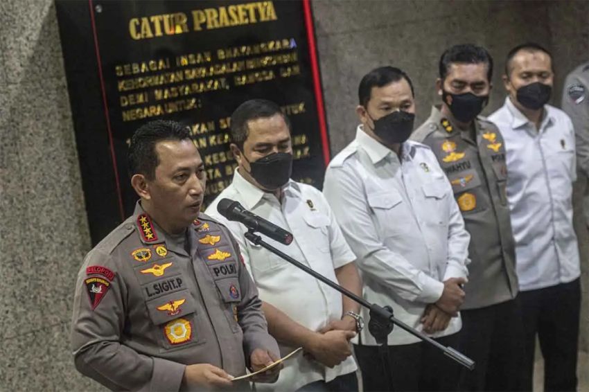 RADIO NEWS 9 Komjen Polisi Bertugas di Dalam Institusi Polri, 2 di Antaranya Menempati Jabatan Baru