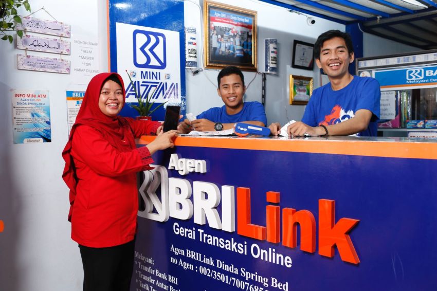 RADIO STATION AgenBRILink Jadi Bukti Nyata Peran BRI Ciptakan Pemerataan Ekonomi Inklusif