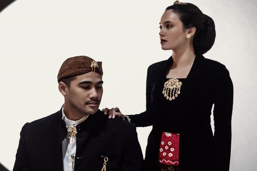 RADIO NEWS Artis Anggika Bolsterli Resmi Dinikahi Omar Armandiego Soeharto, Kental dengan Adat Jawa