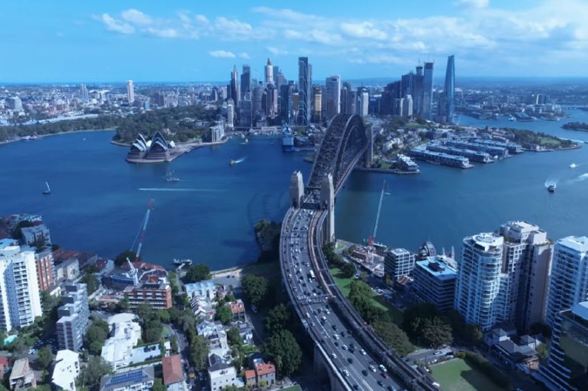 RADIO NEWS Berapa Gaji Kerja dengan WHV Australia? Auto Tajir Melintir