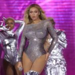 RADIO NEWS Beyonce Sering Kirim Bunga ke Banyak Artis, Diduga Ancaman Terselubung Kasus P Diddy