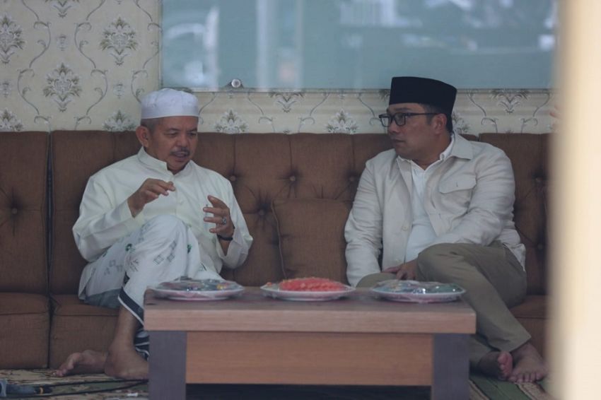 RADIO STATION Cagub Jakarta Ridwan Kamil Dapat Wejangan saat Sambangi Ponpes Daarul Ishlah