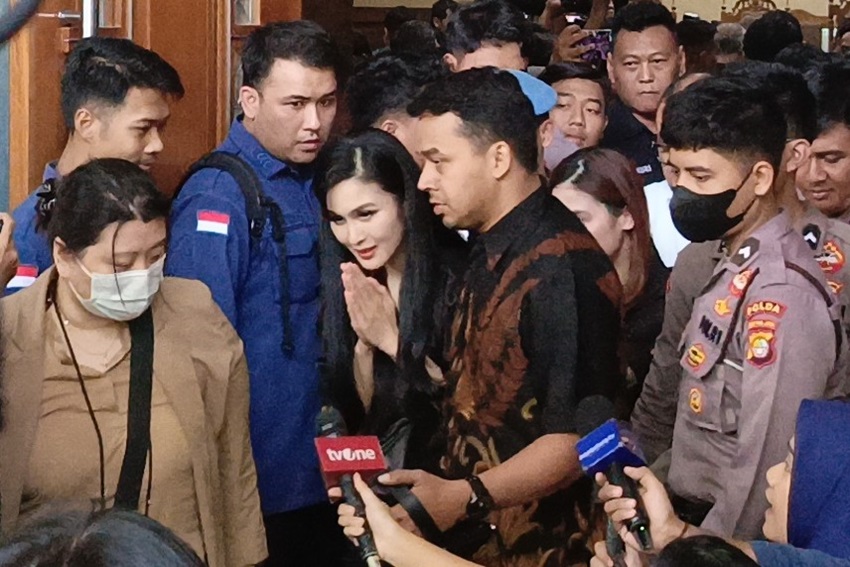 STATION NEWS Dicecar Hakim soal Pekerjaan Harvey Moeis, Sandra Dewi Ngotot Jawab Pengusaha Batu Bara