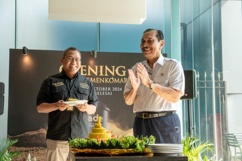 STATION NEWS Diresmikan Menko Luhut, Gerai The Gade Coffee and Gold Hadir di Kemenkomarves