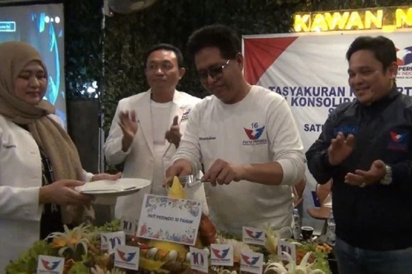 RADIO STATION DPW Partai Perindo Sumsel Gelar Syukuran dan Potong Tumpeng HUT Ke-10