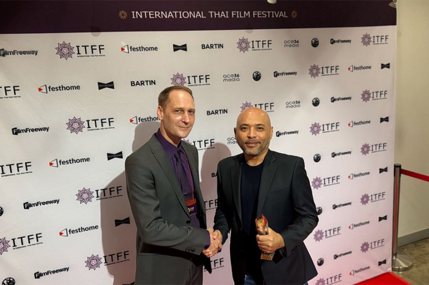 RADIO STATION Film Shadow of The Light Garapan Tono Wisnu Raih Penghargaan Best Music Video di ITFF Bangkok 2024