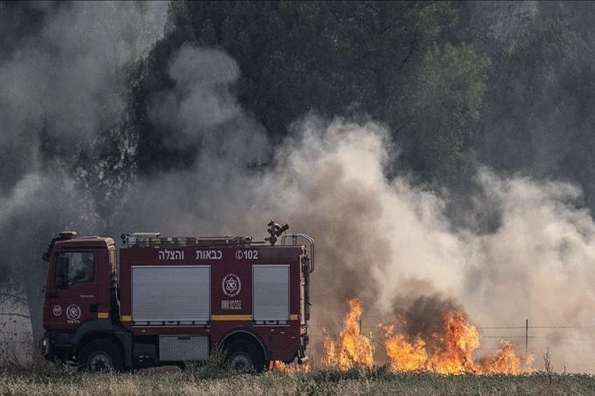 RADIO NEWS Hizbullah Tembakkan Salvo Rudal ke Pangkalan Militer Israel pada Hari Penebusan Dosa