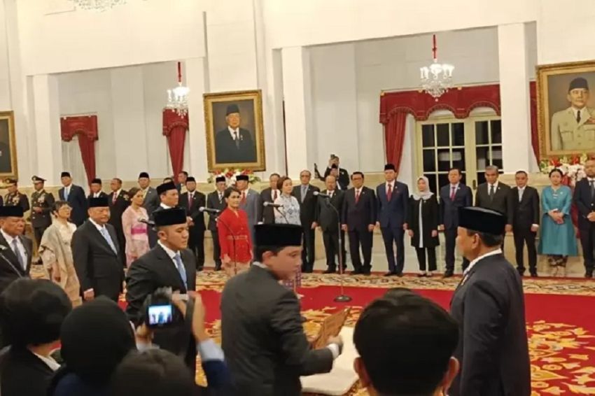 STATION NEWS Istana: Mayor Teddy Tak Perlu Mundur dari Militer, Jabatan Seskab Setingkat Eselon II