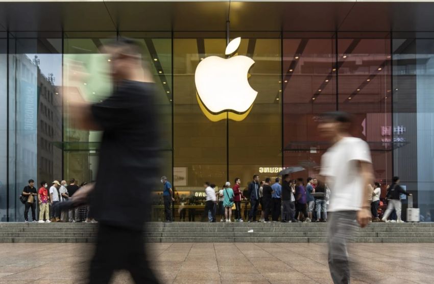 RADIO NEWS Kejatuhan Apple di China: Ternyata Bukan Salah Huawei!