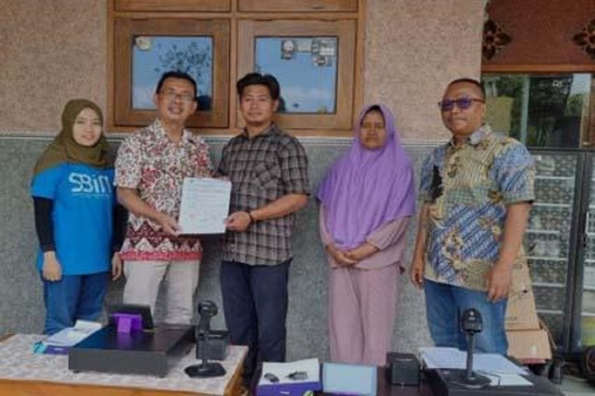 RADIO NEWS Kembangkan Ubi Jalar Produk Unggulan, Ubaya Dorong Pemanfaatan Teknologi produksi