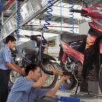 STATION NEWS Kenapa Orang Indonesia Masih Beli Motor India? Ini Alasannya!