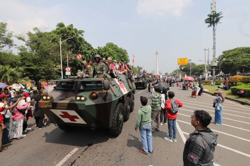 STATION NEWS Ketua DPR Harap TNI Terus Mencintai Rakyat dan Tingkatkan Kekuatan Teknologi