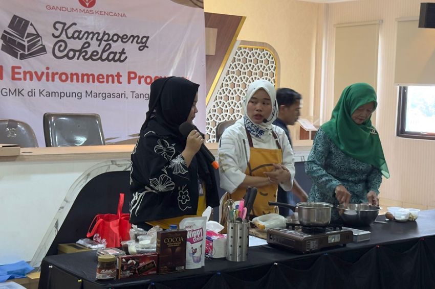 RADIO NEWS Memacu Kreativitas Usaha lewat Kampoeng Cokelat