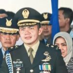 RADIO NEWS Pendidikan dan Jejak Karier Mayor Teddy, Ajudan Prabowo yang Kini Jabat Seskab