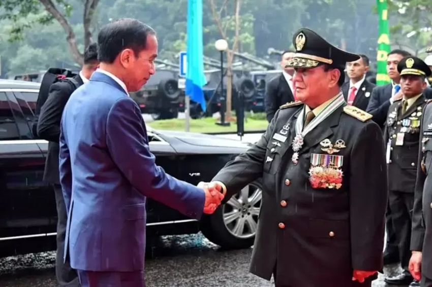 RADIO NEWS Perjalanan Karier Militer Prabowo: Lulus Akmil 1974 hingga Terima Pangkat Jenderal Bintang 4 Kehormatan