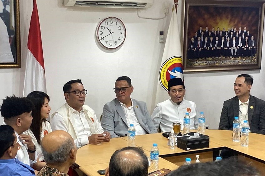 RADIO STATION Ridwan Kamil Terharu Pendeta PGPI Akui Kinerjanya Jaga Kerukunan Beragama