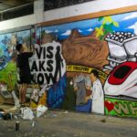 RADIO STATION Sambut Kepulangan Jokowi, Anak Muda Solo Buatkan Mural di Jalan Slamet Riyadi