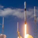 RADIO NEWS SpaceX Meluncurkan 20 Satelit Starlink Sekaligus ke Luar Angkasa