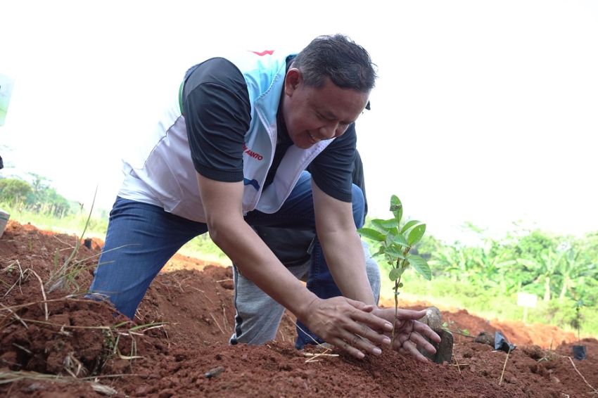 RADIO STATION Tri Adhianto: Urban Farming Solusi Ketahanan Pangan dan Wisata Hijau di Kota Bekasi