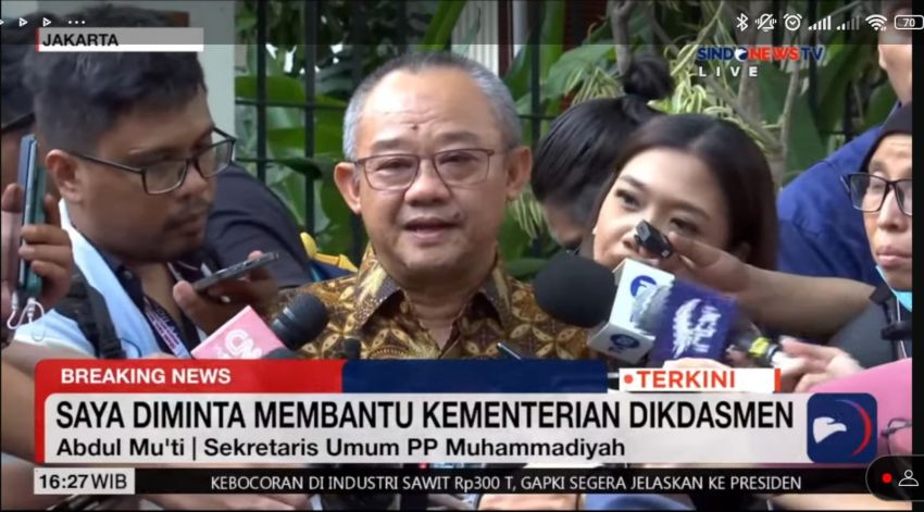 Abdul Mu’ti Menteri Pendidikan Dasar dan Menengah