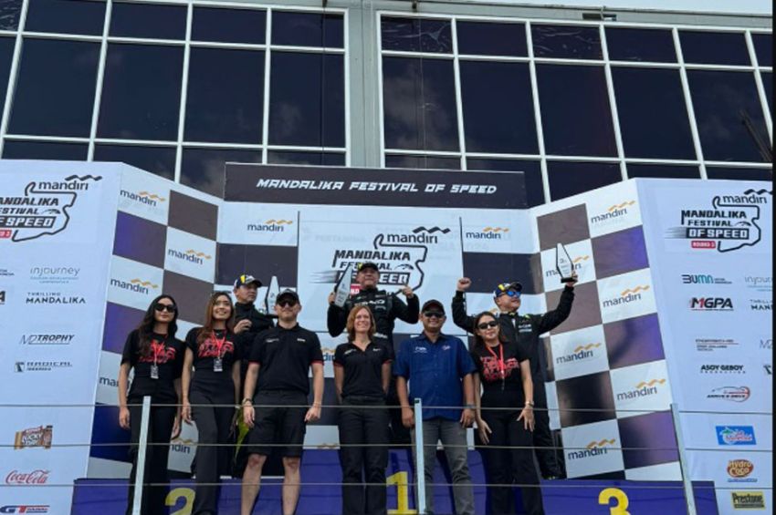 Aldio Oekon Bersinar di Mandalika, Raih Podium Pertama Porsche Sprint Challenge Seri 5