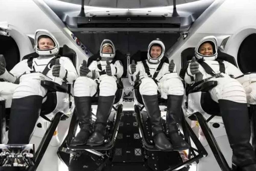 Astronot NASA Masuk RS Usai Pulang dari ISS