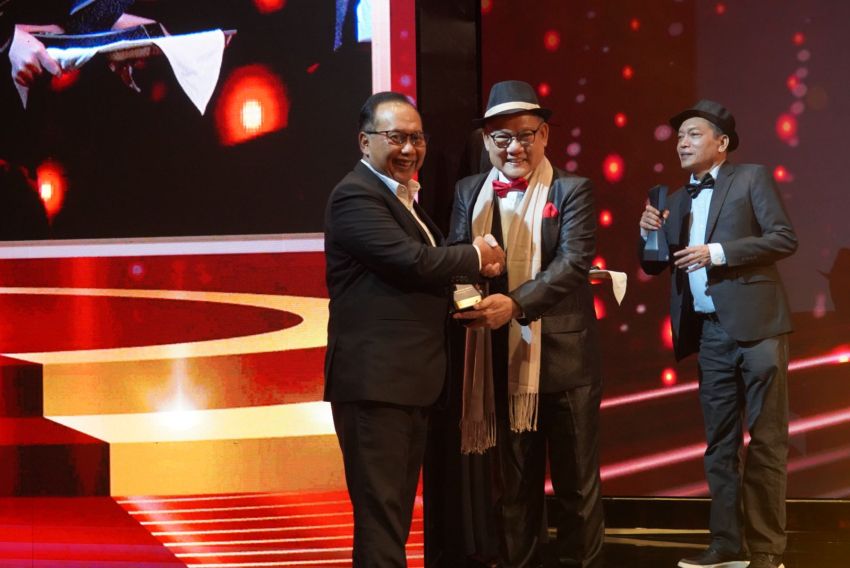 Bank Jatim Sabet Platinum Award-Best Issuer Bank (ATM) di Ajang Prima Awards 2024