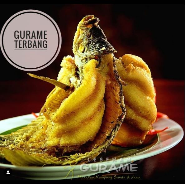 Bingung Cari Seafood Enak di Jakarta? Restoran Lesehan Gurame Jadi Pilihan Terbaik!