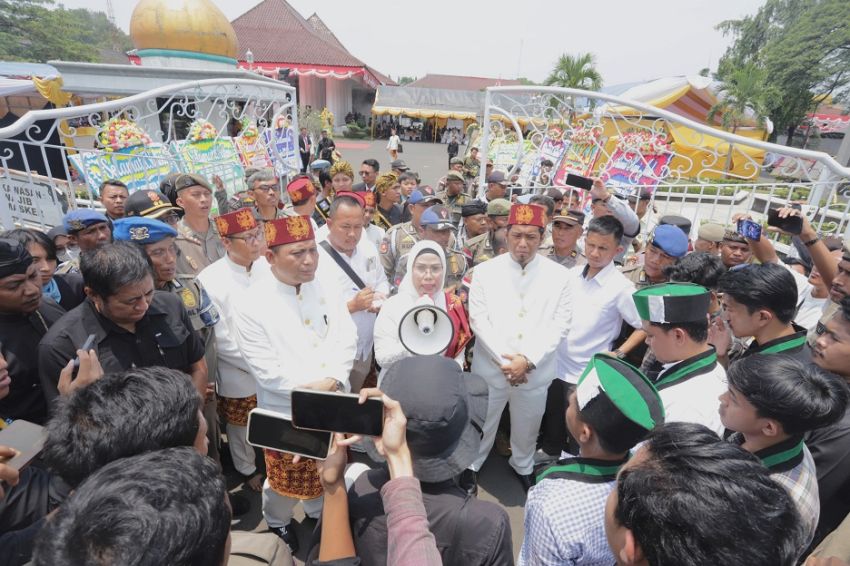 Didemo Tiga Gelombang Mahasiswa, Bupati Serang Ajak Demonstran Berdiskusi