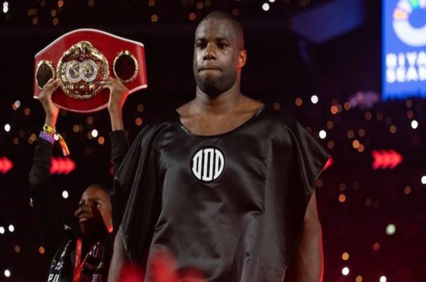 IBF Restui Daniel Dubois Pertahankan Gelar Kelas Berat Secara Sukarela