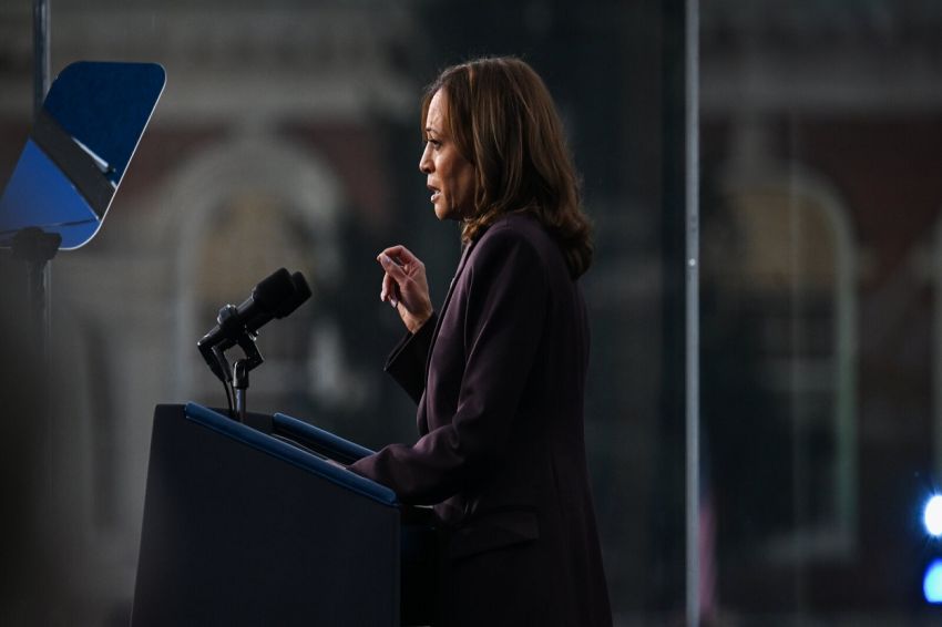 Kamala Harris Beri Selamat Donald Trump Menang Pilpres AS, tapi…