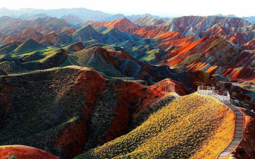 Masya Allah! Inilah Gunung Pelangi China, Fenomena Alam yang Disebutkan dalam Al-Quran