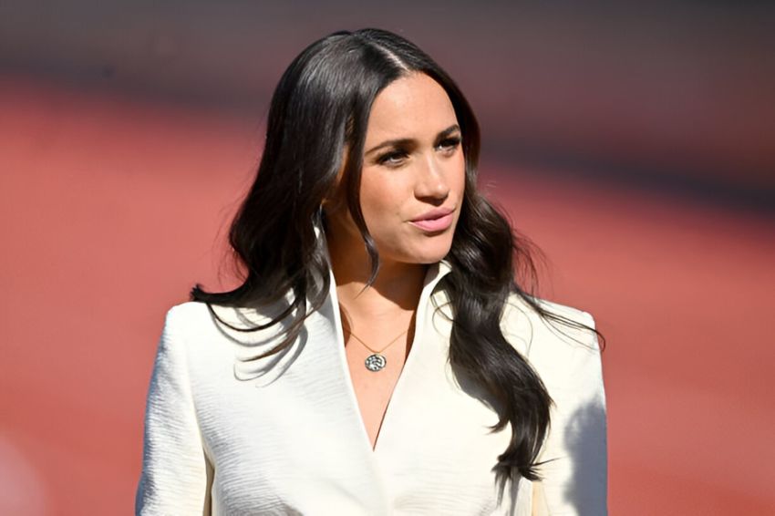 Meghan Markle Diusir Keluarga Kerajaan, Dipaksa Tinggalkan Inggris