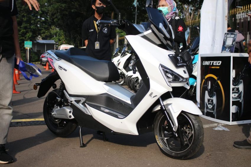 Nasib Subsidi Motor Listrik 2025 Masih Abu-abu, Produsen dan Konsumen Gigit Jari