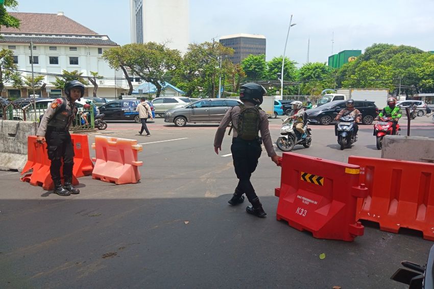 Polisi Tutup Jalan Medan Merdeka Barat dan Timur Imbas Aksi Reuni 411