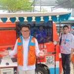 Sapa Warga Cilandak, Ridwan Kamil Pamer Mobil Curhat