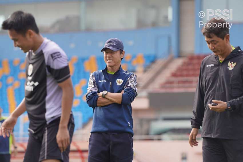 Shin Tae-yong Ungkit Kontroversi Wasit Ahmed Al Kaf Jelang Laga Timnas Indonesia vs China