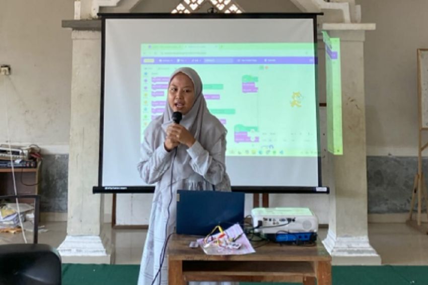 UAI Dampingi Pesantren JMC Banten Terapkan Pembelajaran Berbasis Computational Thinking