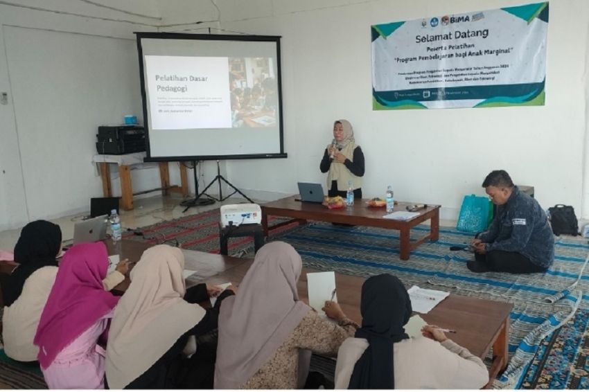 Unusa Pelatihan Volunter untuk Program Pembelajaran Anak Marginal di Sidoarjo