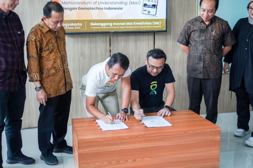 Wujudkan Transformasi Digital Kampus, UGM Kolobarasi dengan PT IDE