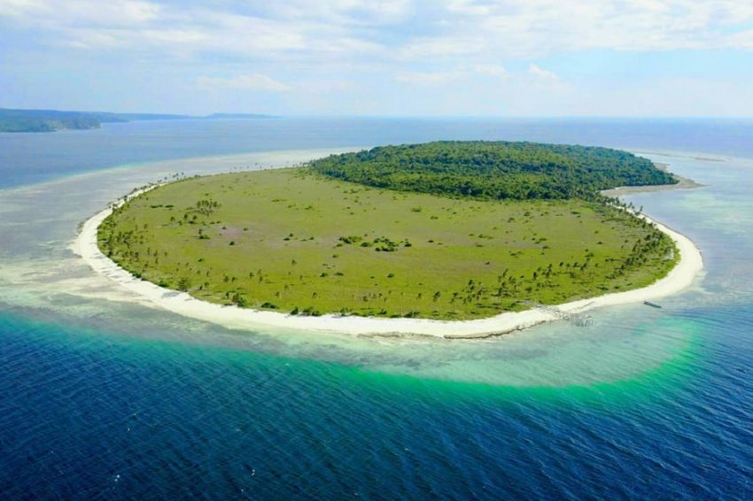 12 Pulau di Indonesia dengan Nama Hewan, Nomor 3 Dihuni Ratusan Ular Laut