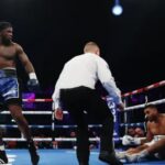 David Adeleye Cetak KO of The Year Cuma dalam Waktu 80 Detik!