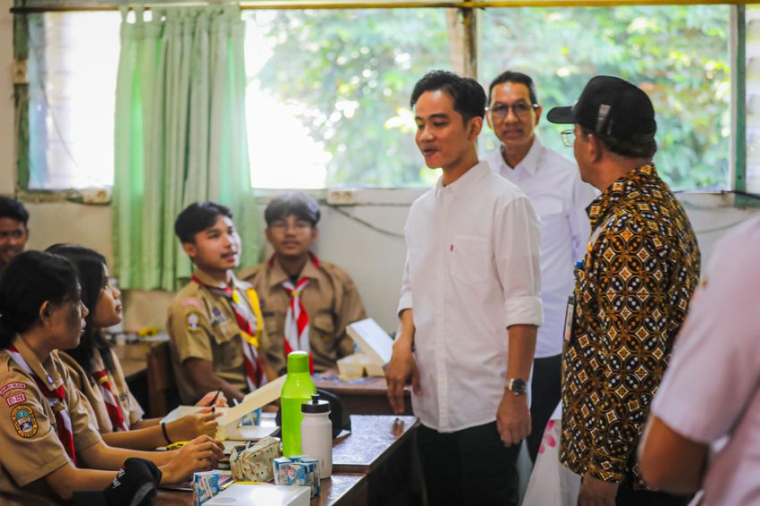 Dharma Jaya Gelar Uji Coba Makanan Bergizi Gratis Pertama di Tingkat SMA Jakarta