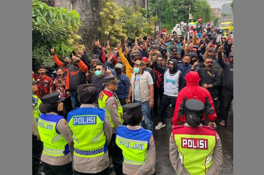 Diduga Ada Pelanggaran Asas Pemilu, Massa Minta Pemungutan Suara Ulang Pilkada Cianjur