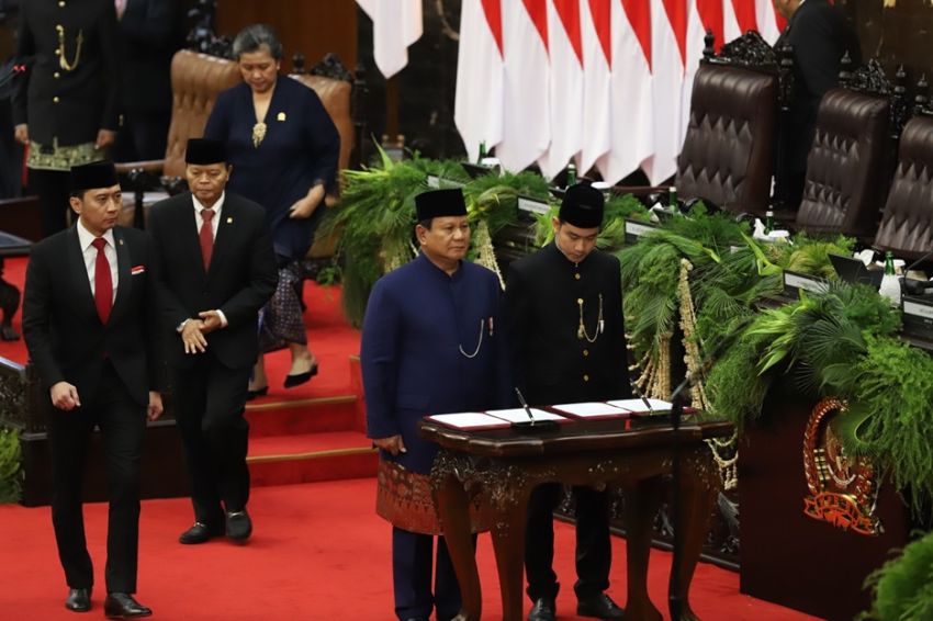 Dilantik Jadi Presiden dan Wakil Presiden RI, Ini Gaji yang Diterima Prabowo-Gibran