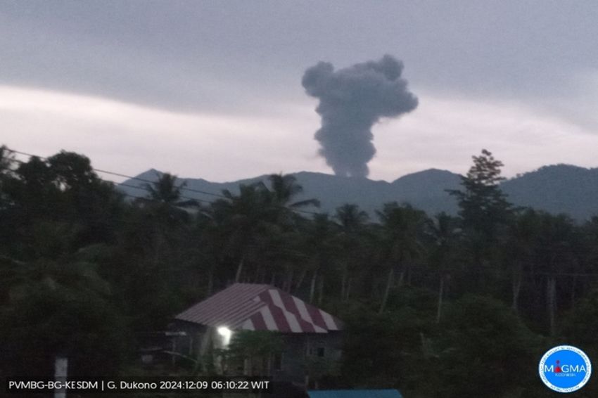 Gunung Dukono Halmahera Utara Meletus Pagi Ini, Kolom Abu Setinggi 1.000 Meter